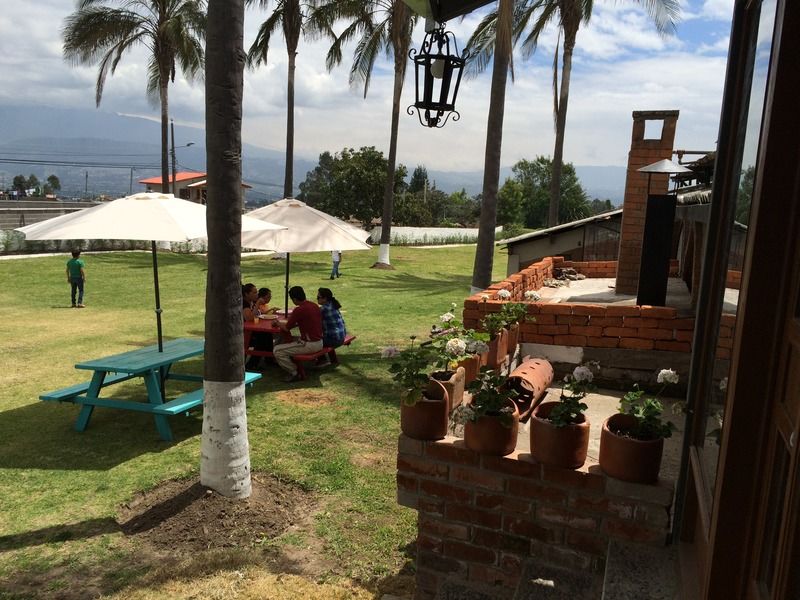 Hosteria Rosa Blanca Puembo Bagian luar foto