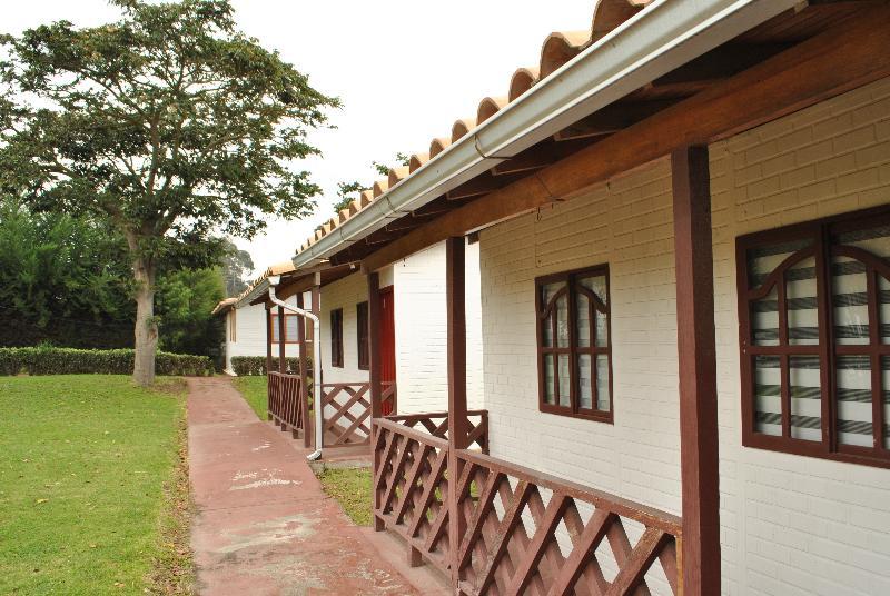 Hosteria Rosa Blanca Puembo Bagian luar foto