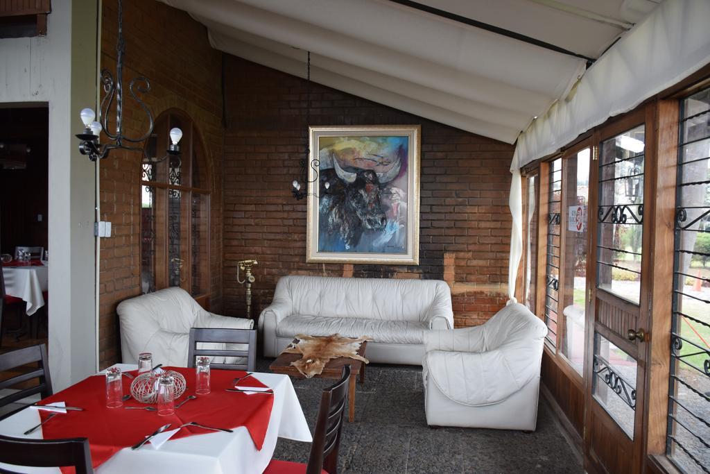 Hosteria Rosa Blanca Puembo Bagian luar foto