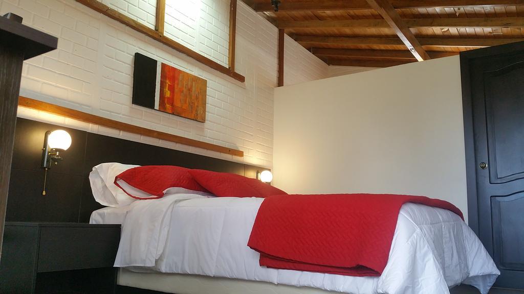 Hosteria Rosa Blanca Puembo Bagian luar foto