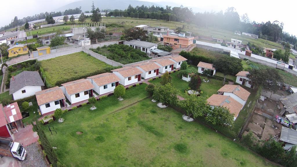 Hosteria Rosa Blanca Puembo Bagian luar foto