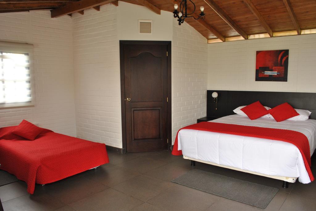 Hosteria Rosa Blanca Puembo Bagian luar foto